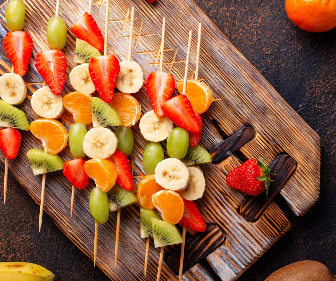 Bunte Obstspieße: Gesunde und kreative Spielplatz-Snacks - calme