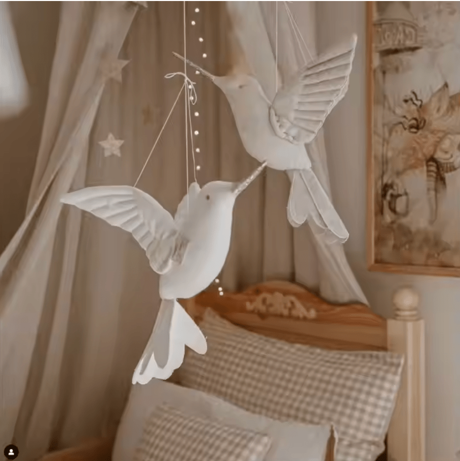 Love Birdie - Kinderzimmer Dekoration - Kolibri Mobile - calme
